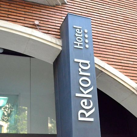 Atenea Rekord Suites バルセロナ エクステリア 写真